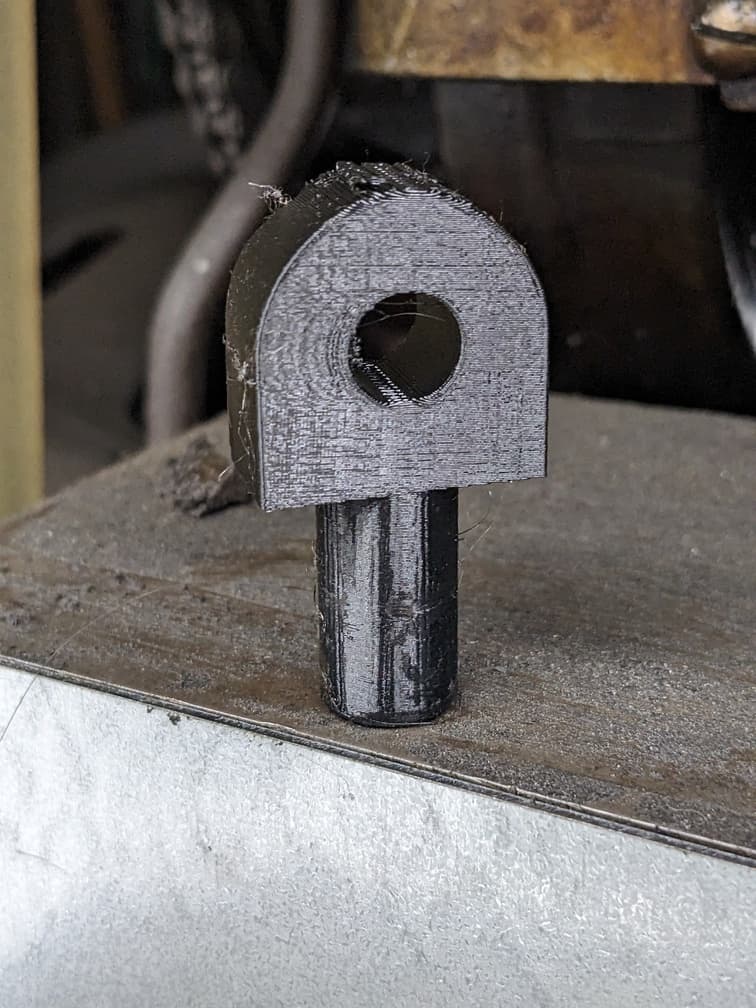 10ee side cover bracket